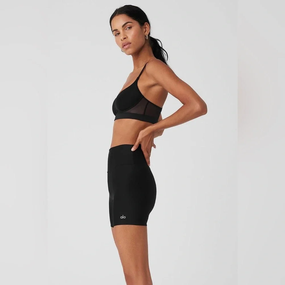 ALO YOGA | ✨NEW✨ Molded Engage Bra in Black